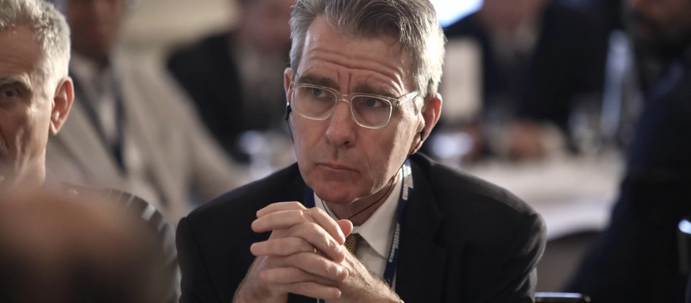 Στο ΑΧΕΠΑ ο Τζέφρι Πάιατ - Τι είπε για τους εργαζόμενους (φωτο)